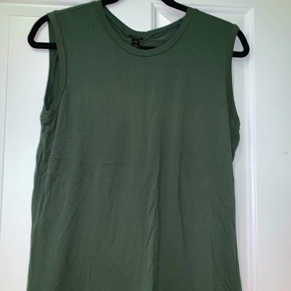 Women’s J. Crew xs green tank top